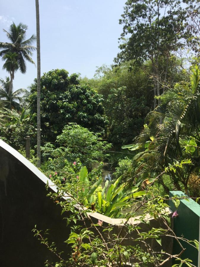 Unawatuna Backpacker Lodge Esterno foto