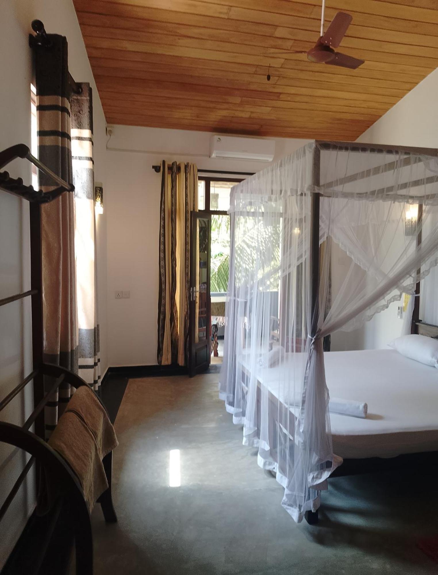 Unawatuna Backpacker Lodge Esterno foto