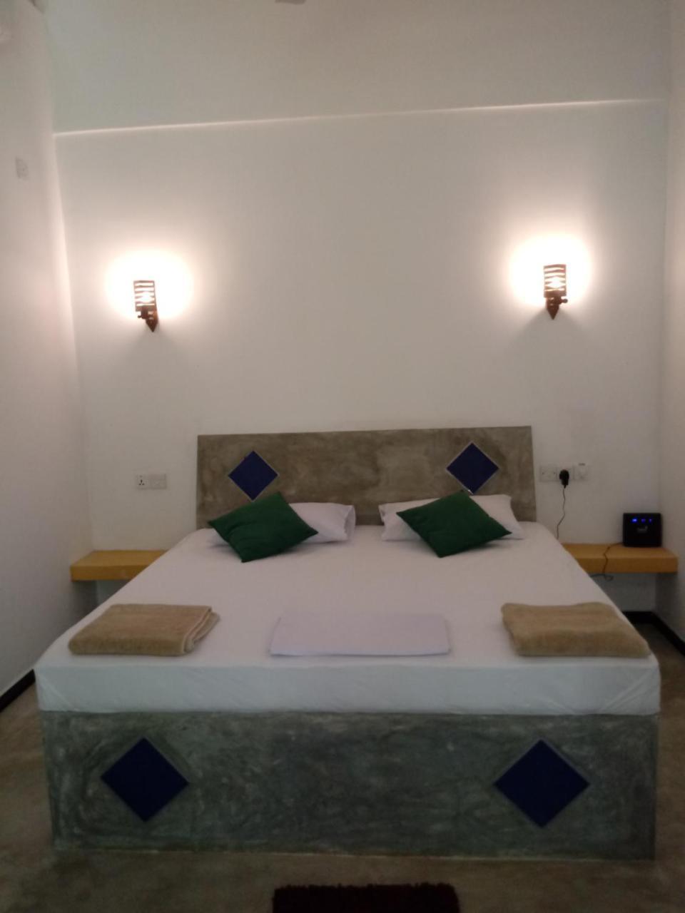 Unawatuna Backpacker Lodge Esterno foto