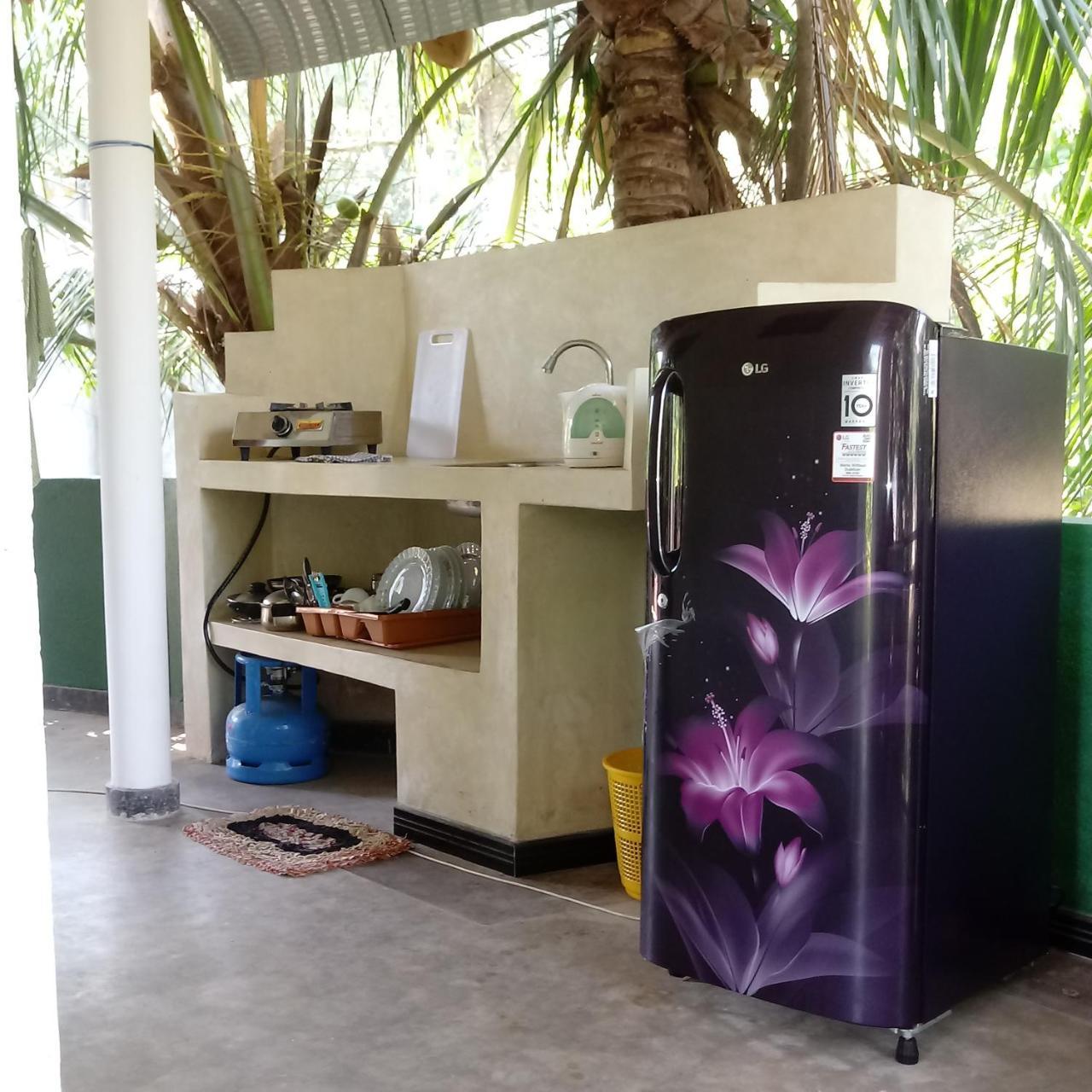 Unawatuna Backpacker Lodge Esterno foto